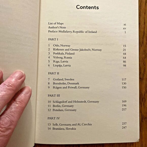 The Curtain and the Wall : A Modern Journey along Europe's Cold War Border by... - Picture 6 of 8